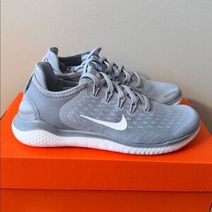 Nike Free Run 2018 Wolf Grey 942837-003 Women’s Size 5.5